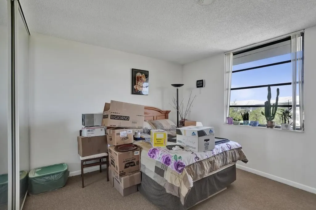1524 Whitehall Drive Davie FL 33324