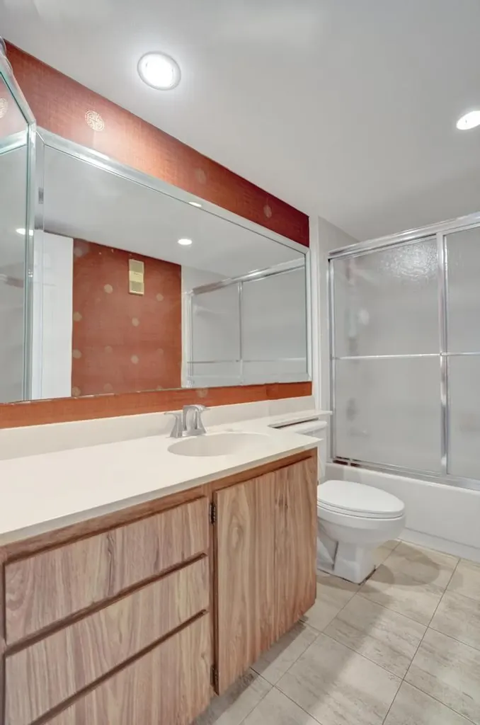 1524 Whitehall Drive Davie FL 33324