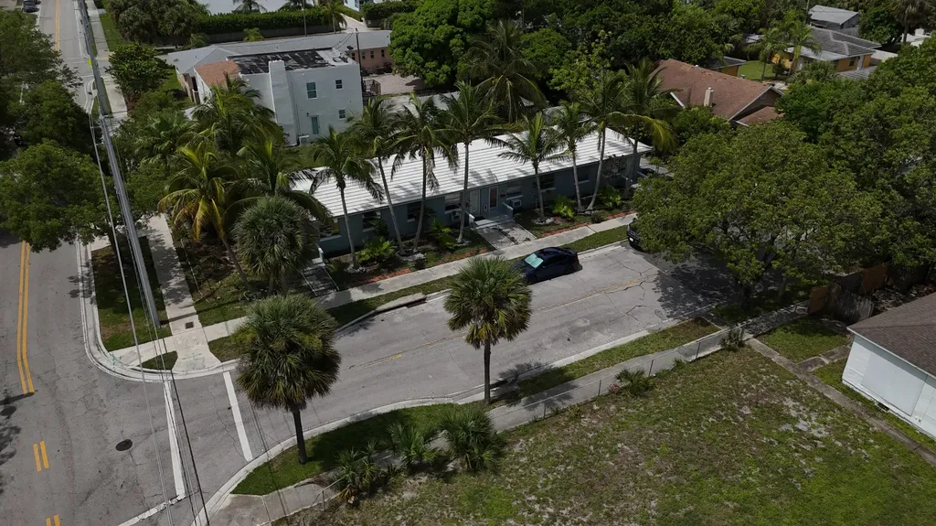400 51st Street West Palm Beach FL 33407