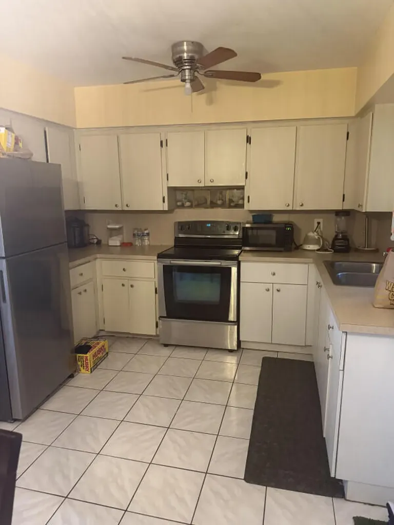 15100 NE 13th Avenue North Miami Beach FL 33162