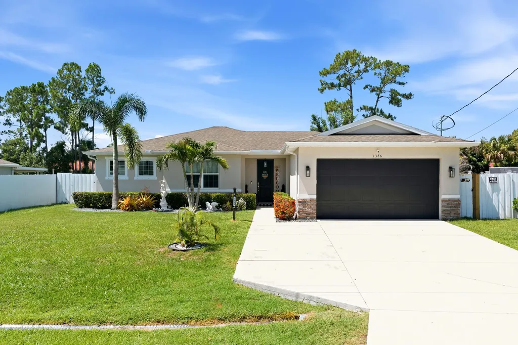 1386 SW Babcock Avenue Port St Lucie FL 34953