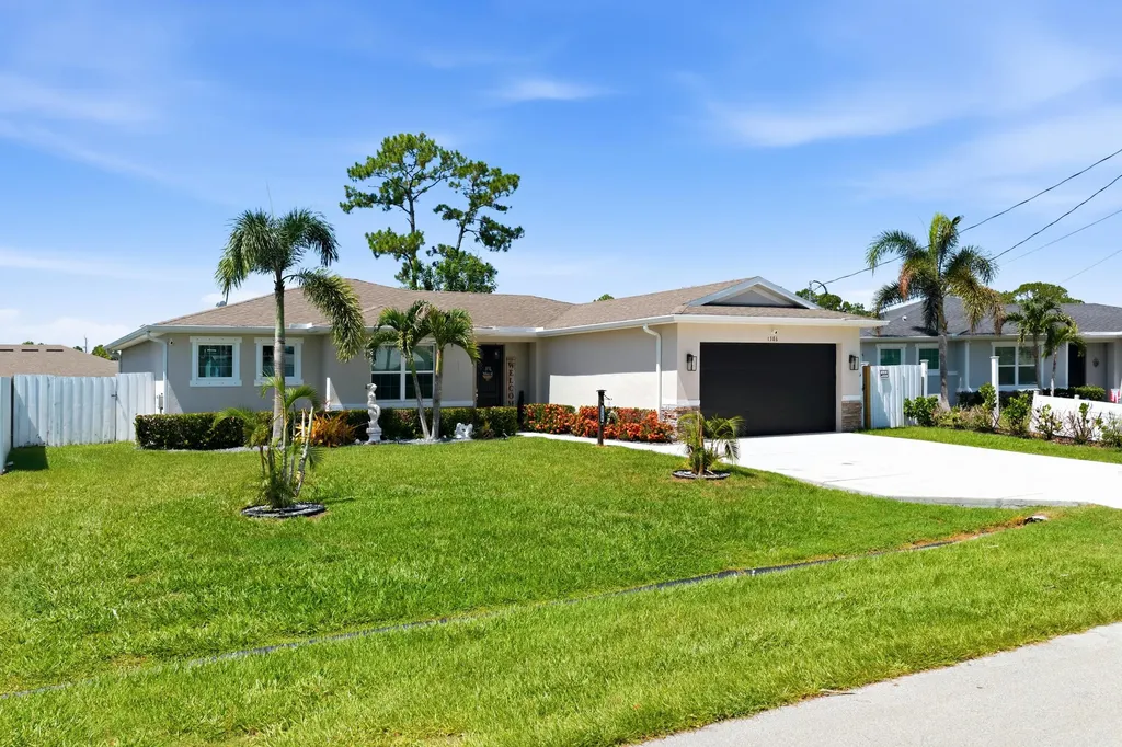 1386 SW Babcock Avenue Port St Lucie FL 34953