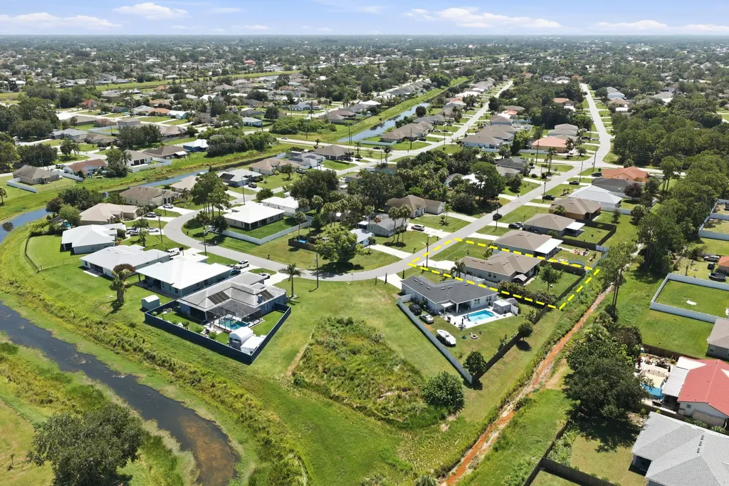 1386 SW Babcock Avenue Port St Lucie FL 34953