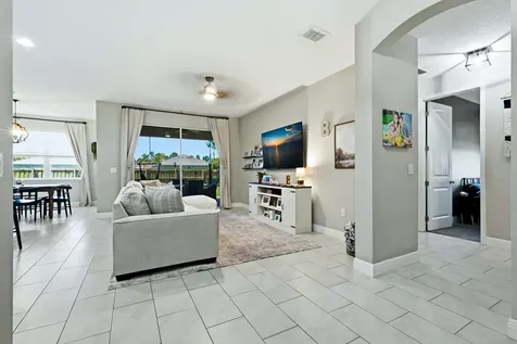 1386 SW Babcock Avenue Port St Lucie FL 34953