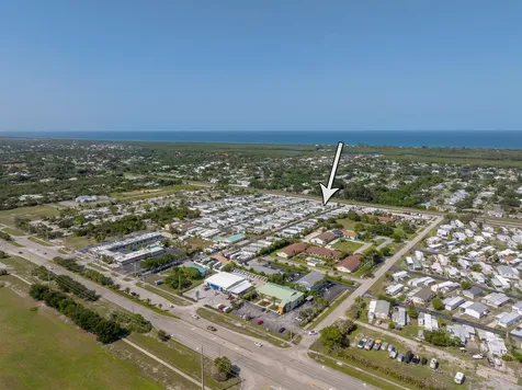 10885 SE Federal Hwy 32 Highway Hobe Sound FL 33455