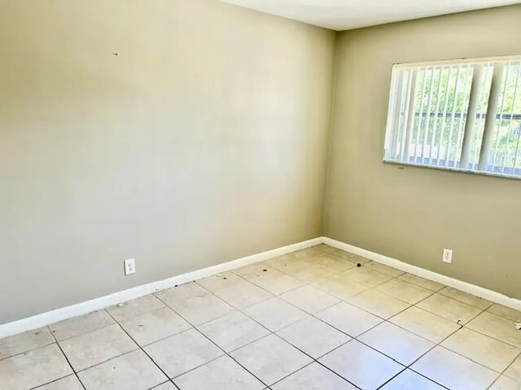 5371 NE 17th Terrace Fort Lauderdale FL 33334