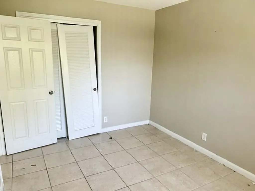 5371 NE 17th Terrace Fort Lauderdale FL 33334