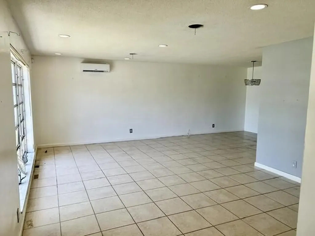 5371 NE 17th Terrace Fort Lauderdale FL 33334