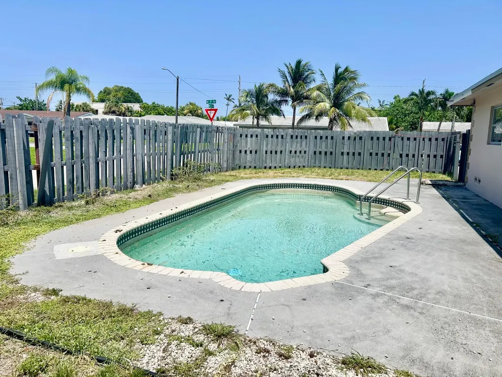 5371 NE 17th Terrace Fort Lauderdale FL 33334