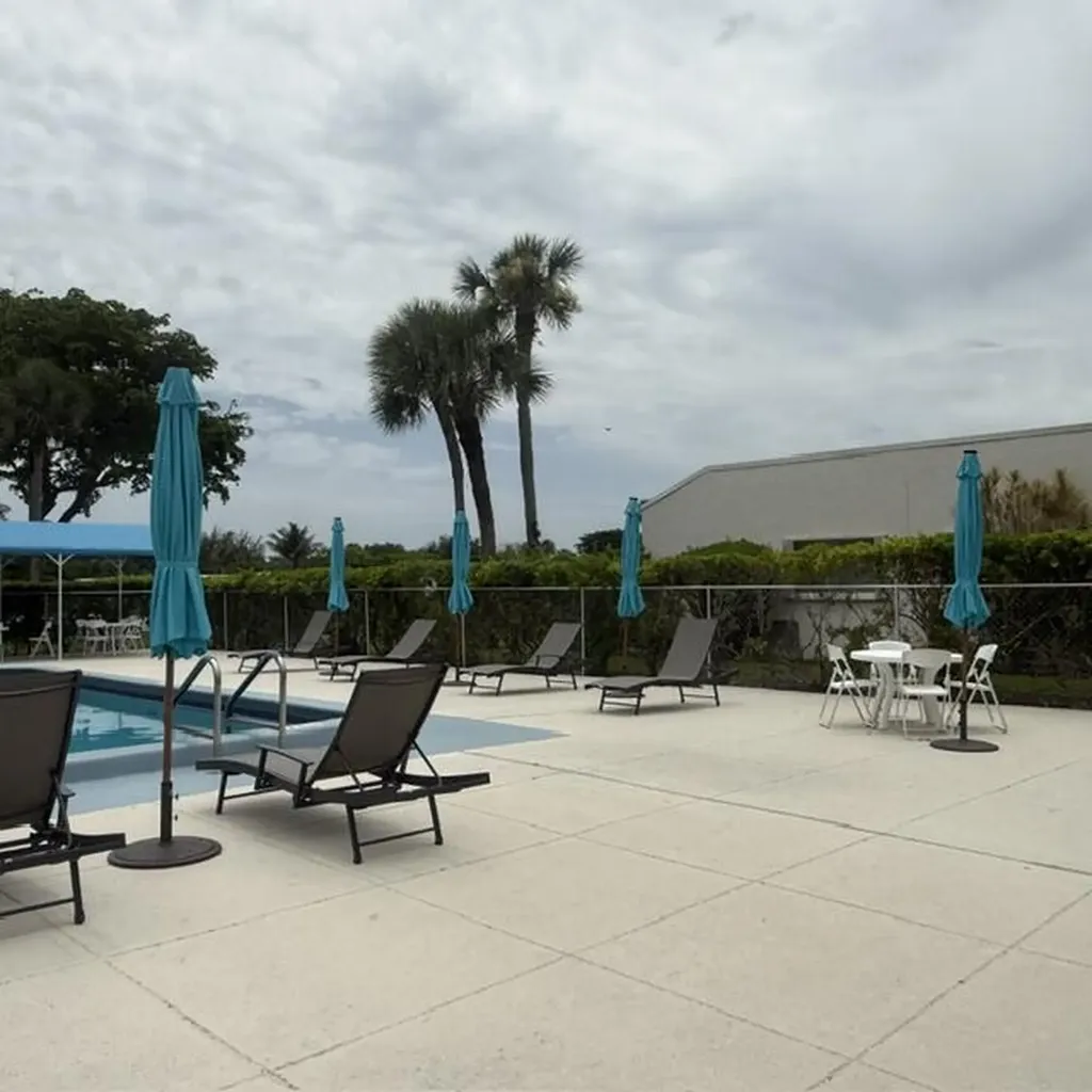166 Lake Meryl Drive West Palm Beach FL 33411