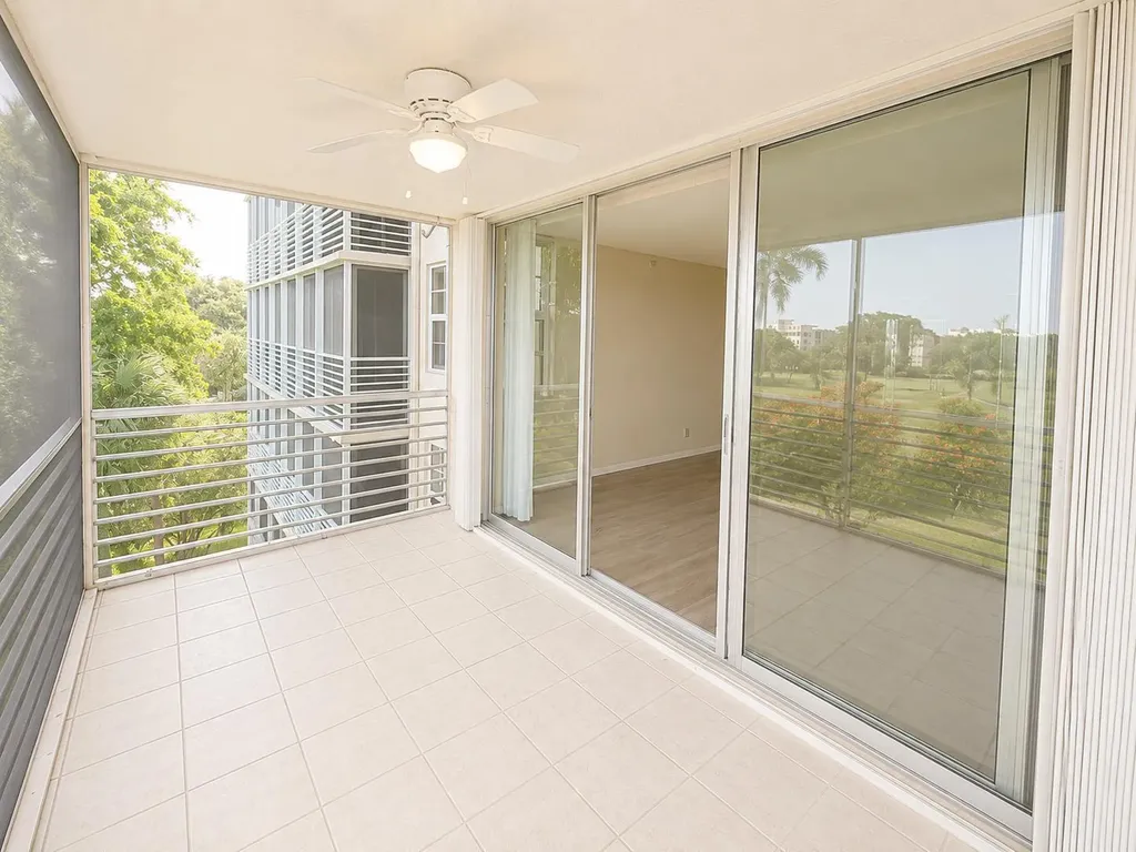 3520 Oaks Way Pompano Beach FL 33069