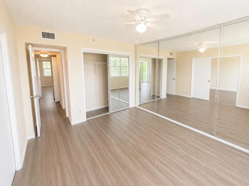 3520 Oaks Way Pompano Beach FL 33069