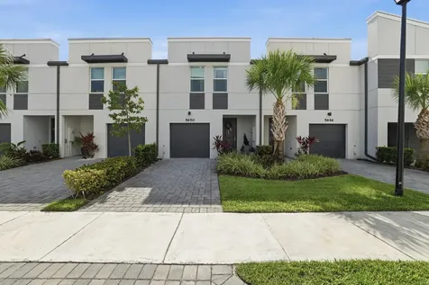 5650 Enclave Drive Mangonia Park FL 33407