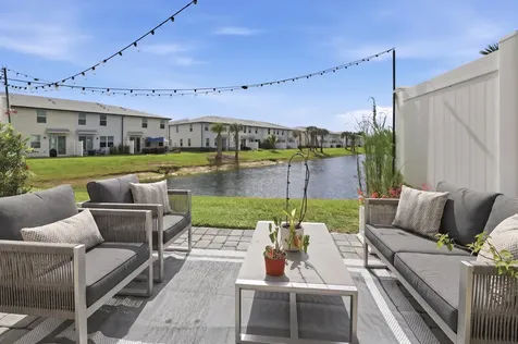 5650 Enclave Drive Mangonia Park FL 33407