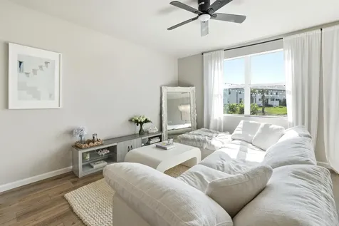 5650 Enclave Drive Mangonia Park FL 33407