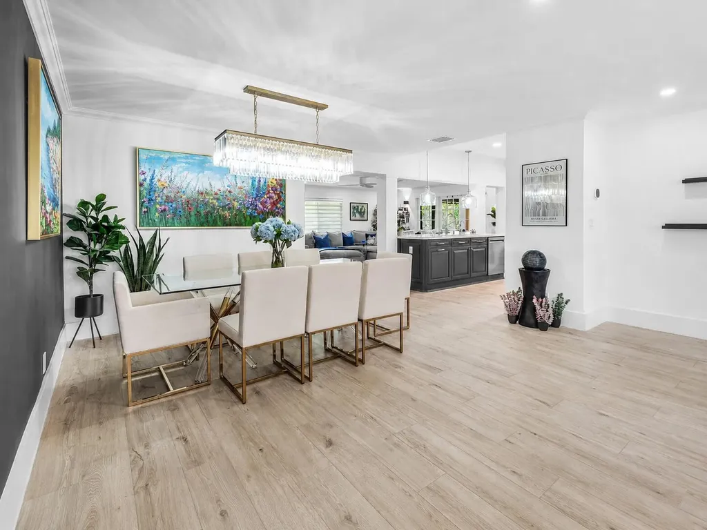 3203 NE 6th Boca Raton FL 33431