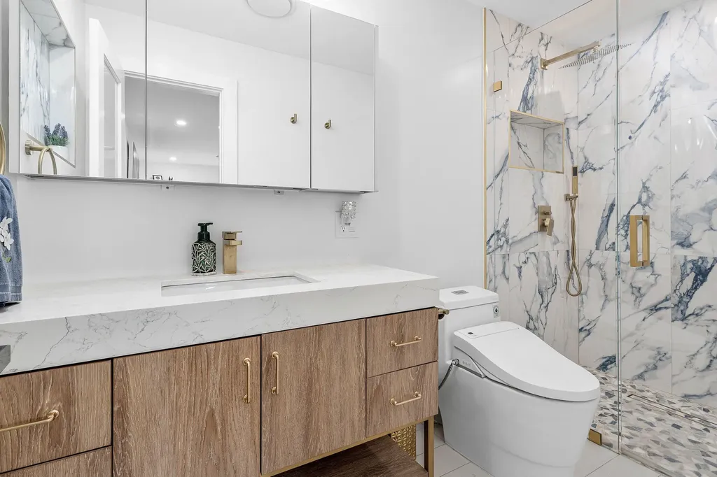3203 NE 6th Boca Raton FL 33431