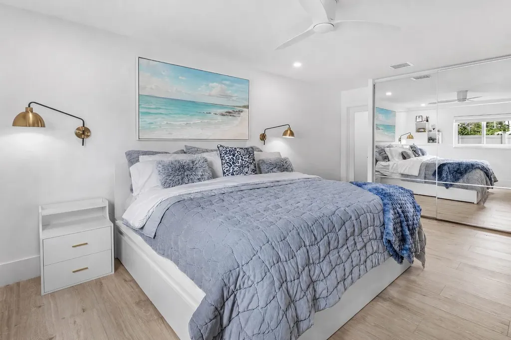 3203 NE 6th Boca Raton FL 33431