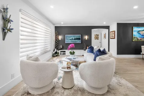 3203 NE 6th Boca Raton FL 33431