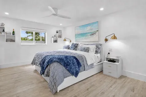 3203 NE 6th Boca Raton FL 33431