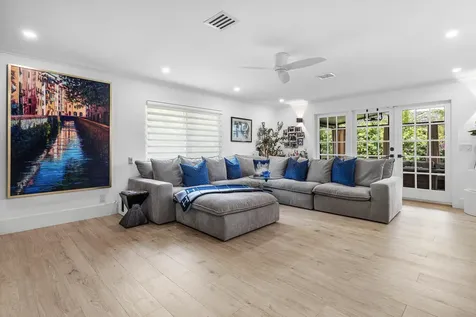 3203 NE 6th Boca Raton FL 33431