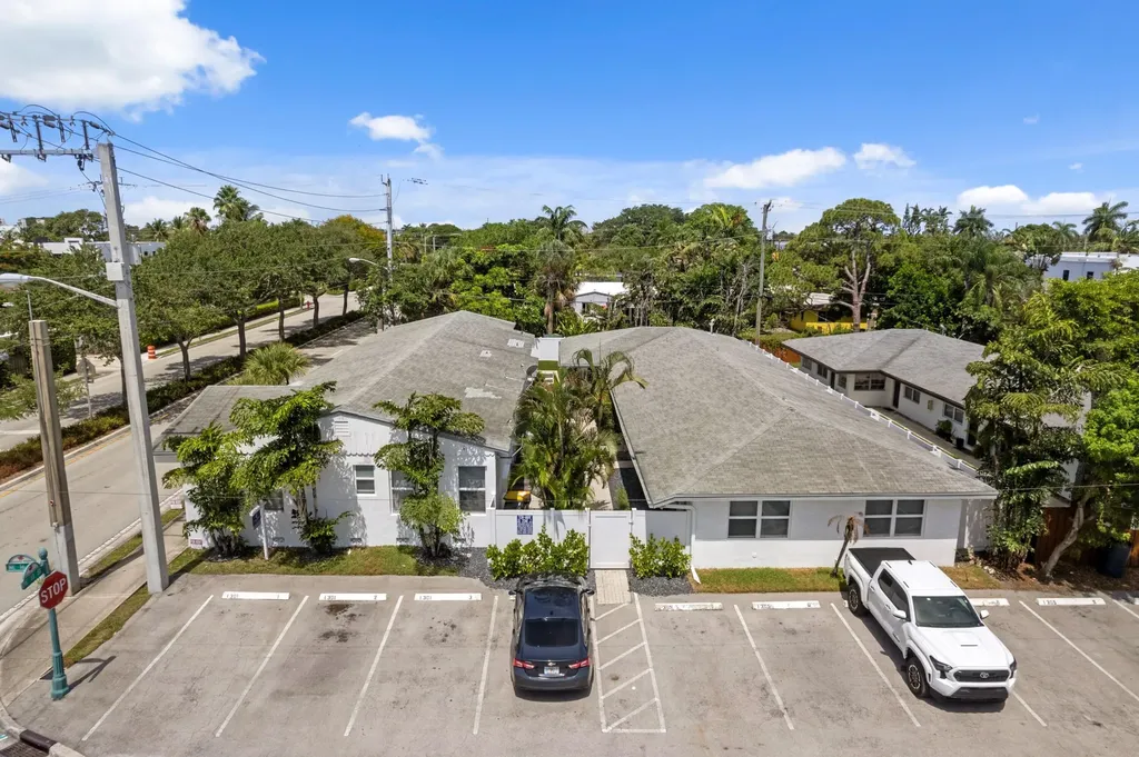 1301 NE 16th Terrace Fort Lauderdale FL 33304