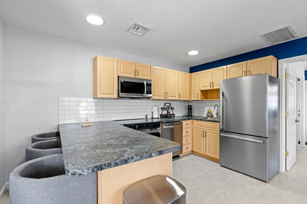 1301 NE 16th Terrace Fort Lauderdale FL 33304