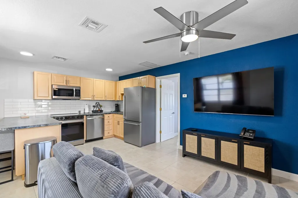 1301 NE 16th Terrace Fort Lauderdale FL 33304