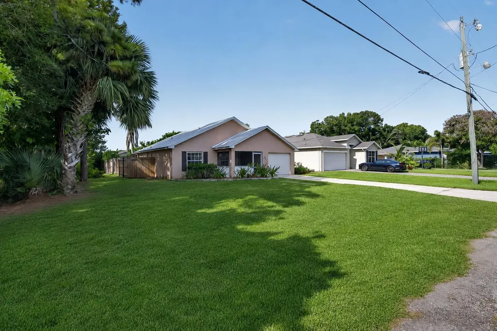 6934 Palm Garden Street Jupiter FL 33458