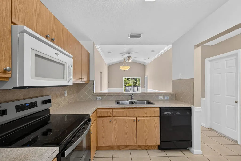 6934 Palm Garden Street Jupiter FL 33458