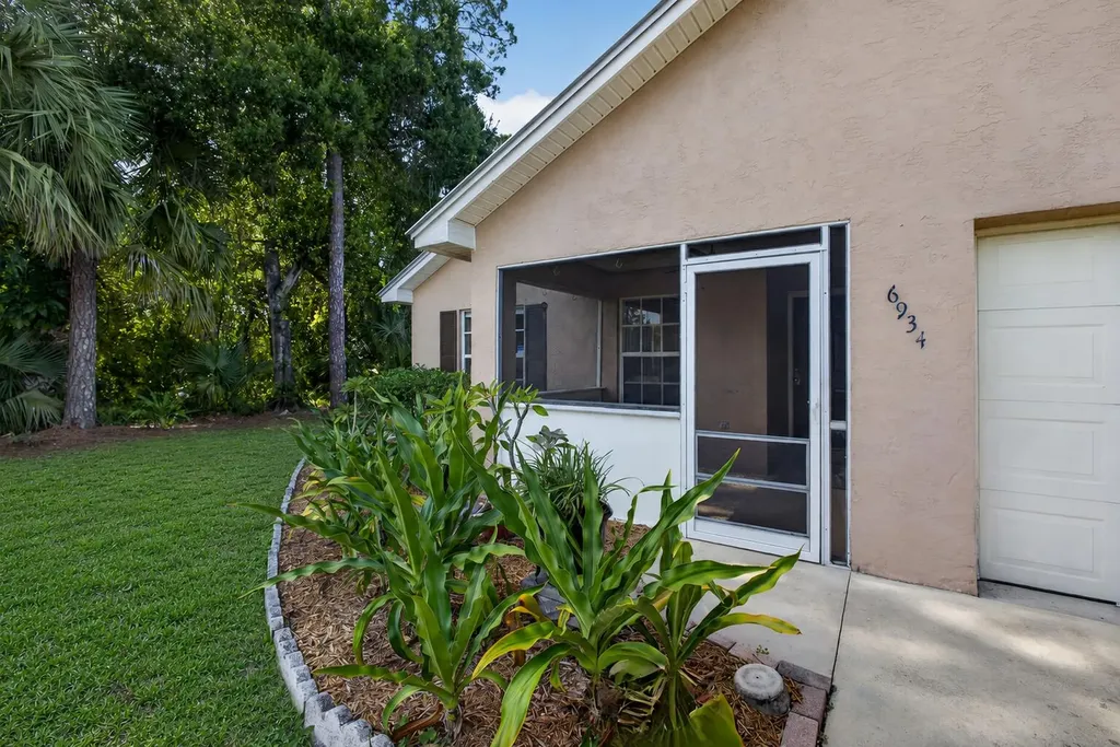 6934 Palm Garden Street Jupiter FL 33458