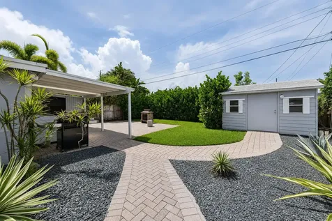121 NE 55th Street Oakland Park FL 33334