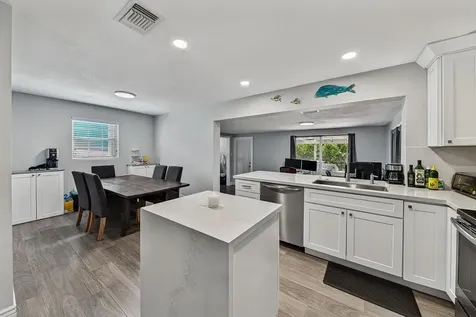 121 NE 55th Street Oakland Park FL 33334