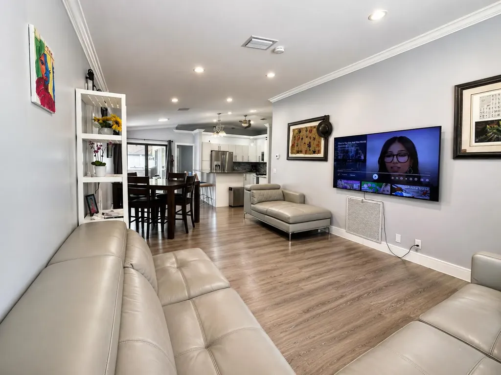 6995 NW 5th Avenue Boca Raton FL 33487