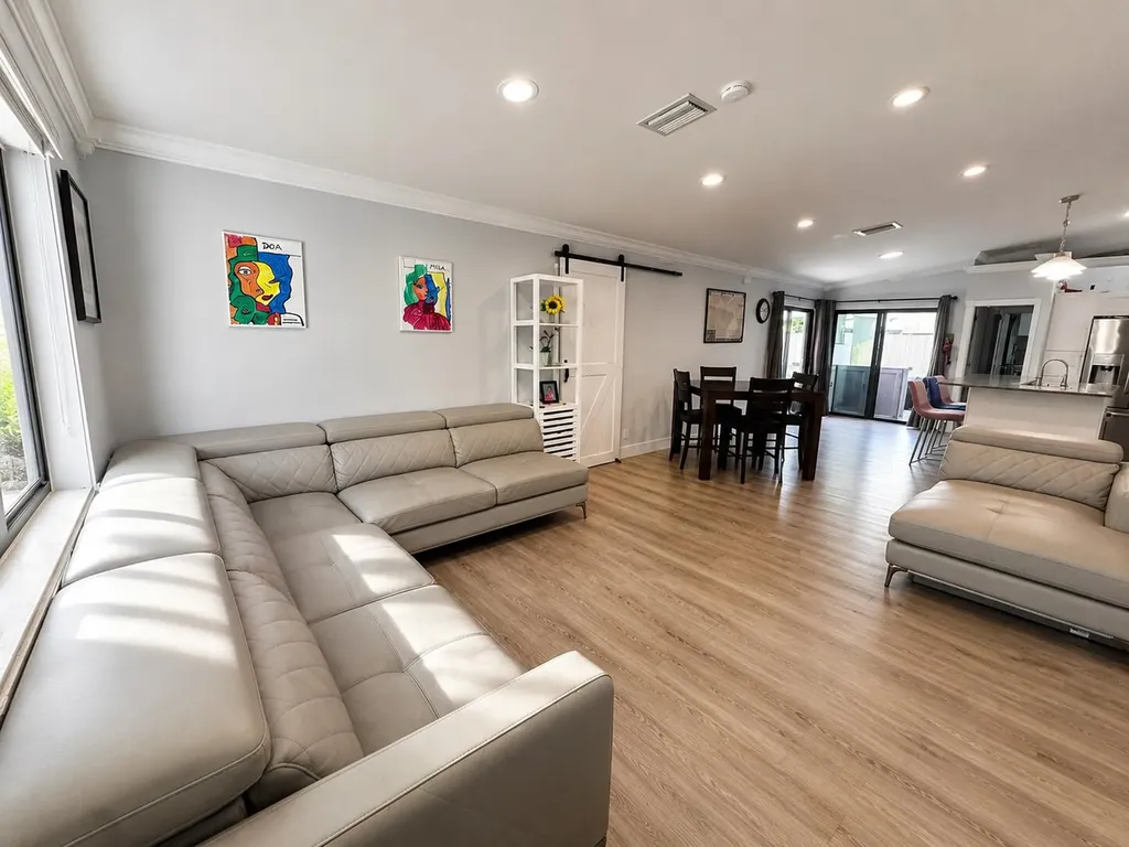 6995 NW 5th Avenue Boca Raton FL 33487