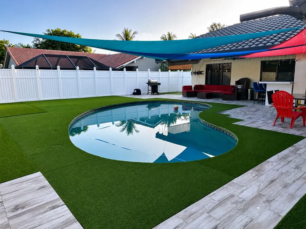 6995 NW 5th Avenue Boca Raton FL 33487