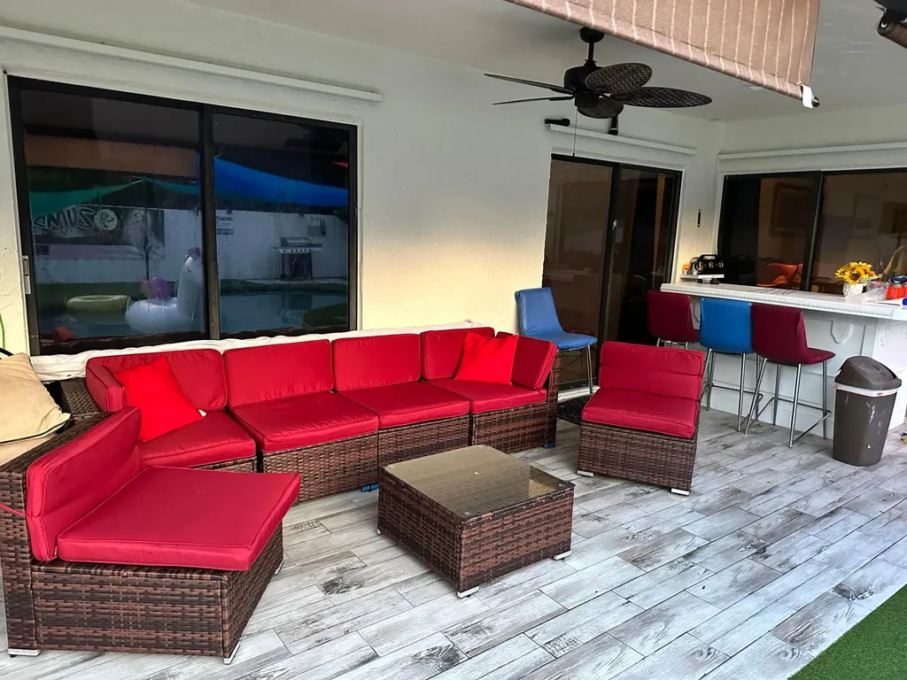 6995 NW 5th Avenue Boca Raton FL 33487