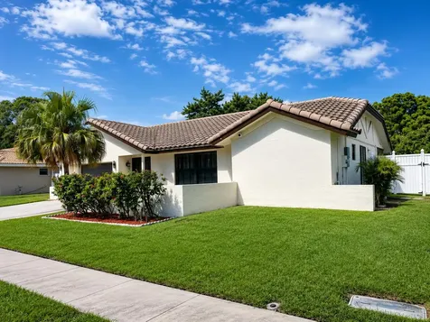 6995 NW 5th Avenue Boca Raton FL 33487