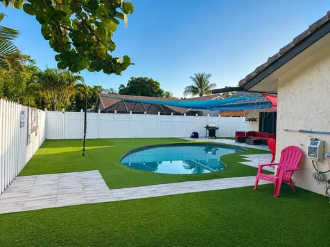 6995 NW 5th Avenue Boca Raton FL 33487