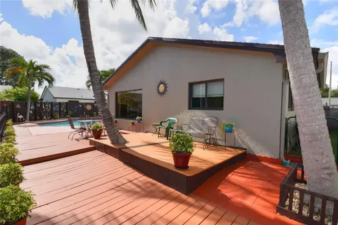 4148 NW 19th Terrace Oakland Park FL 33309