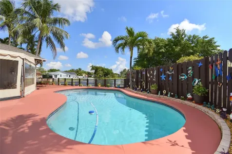4148 NW 19th Terrace Oakland Park FL 33309