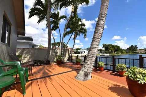 4148 NW 19th Terrace Oakland Park FL 33309