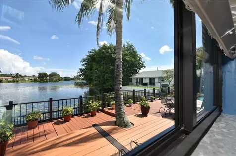4148 NW 19th Terrace Oakland Park FL 33309