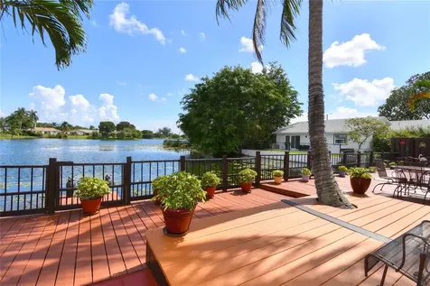 4148 NW 19th Terrace Oakland Park FL 33309