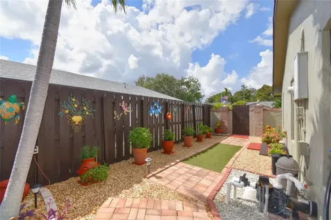 4148 NW 19th Terrace Oakland Park FL 33309