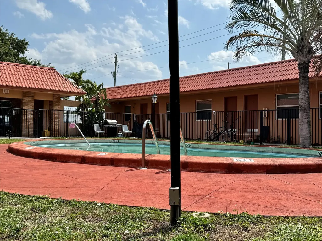 2037 Madison Street Hollywood FL 33020