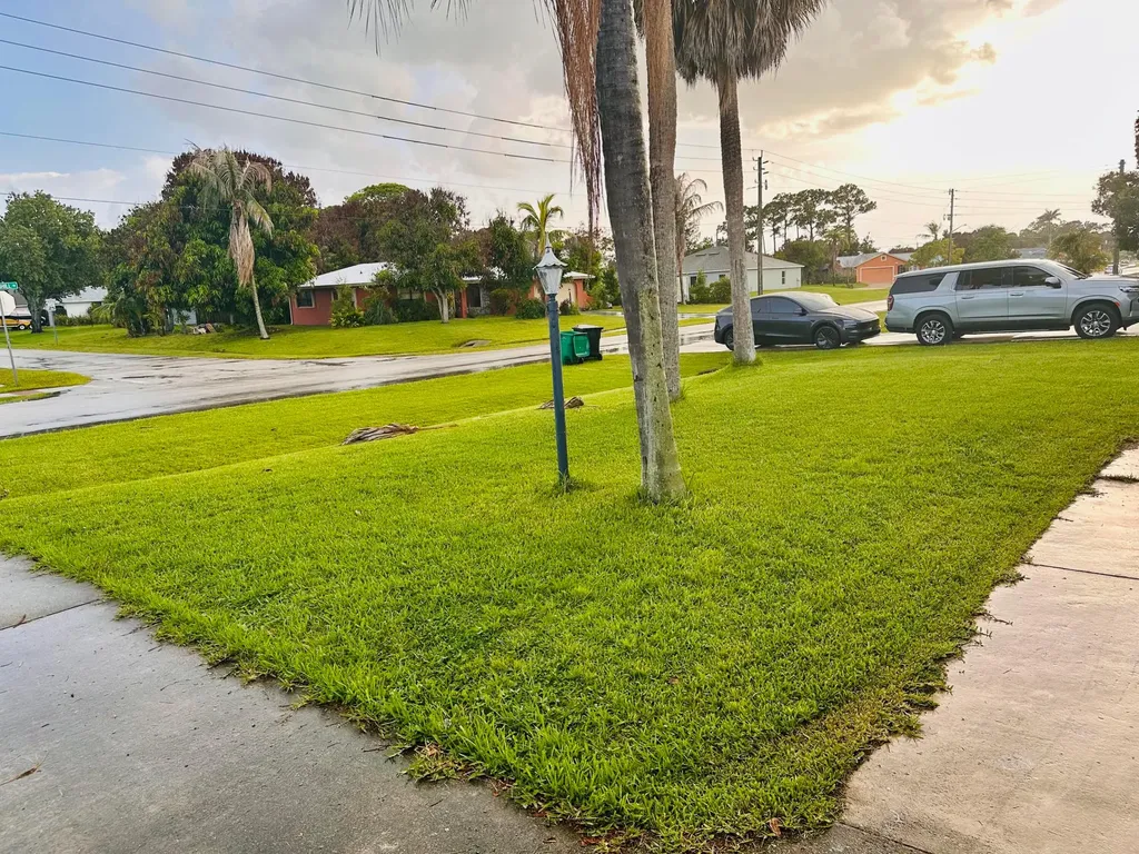 637 SE Thornhill Drive Port St Lucie FL 34983