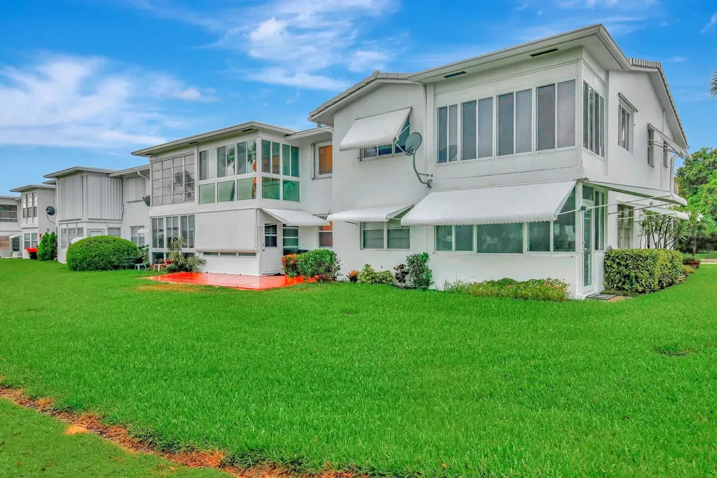 2650 W Golf Boulevard Pompano Beach FL 33064