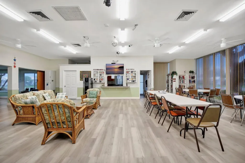 2650 W Golf Boulevard Pompano Beach FL 33064