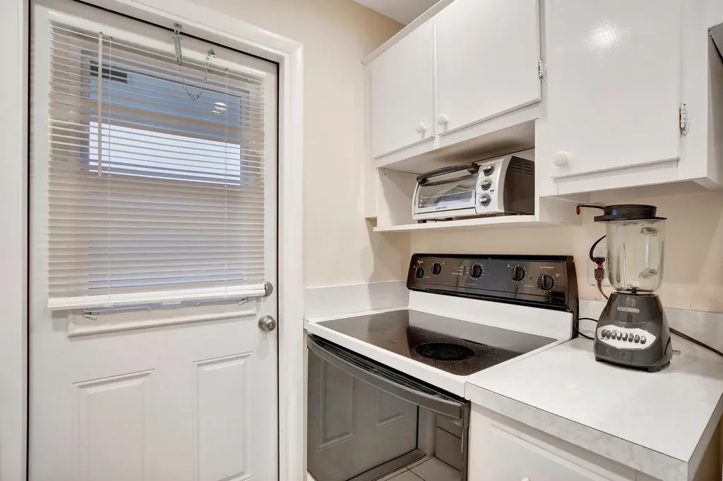 2650 W Golf Boulevard Pompano Beach FL 33064